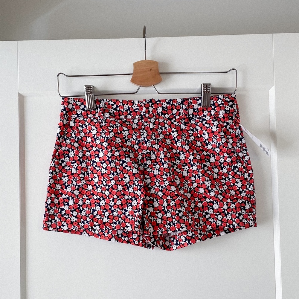 H&M red and blue floral shorts